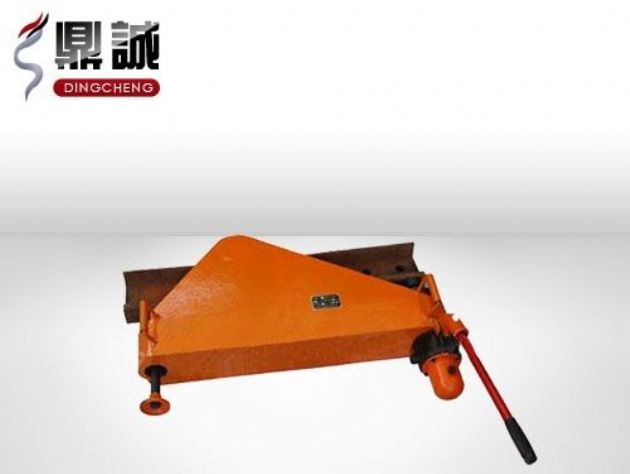 點擊查看詳細信息<br>標題：垂直液壓彎軌機 閱讀次數：4553